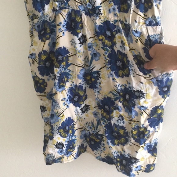 Floral Ruffled Mini Dress - Picture 3 of 4